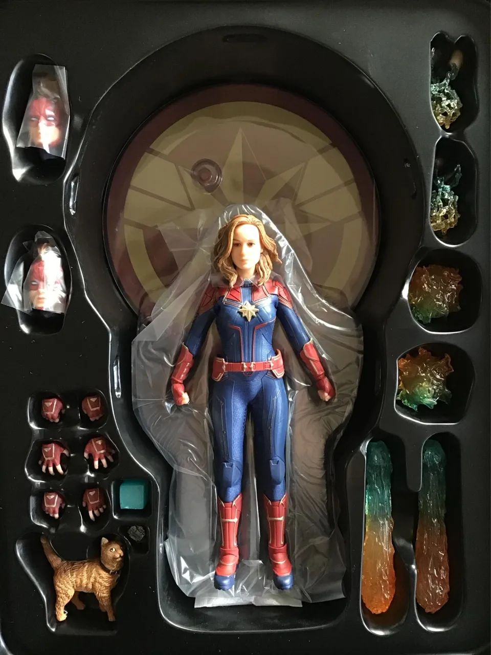 Capitã Marvel Mezco nova