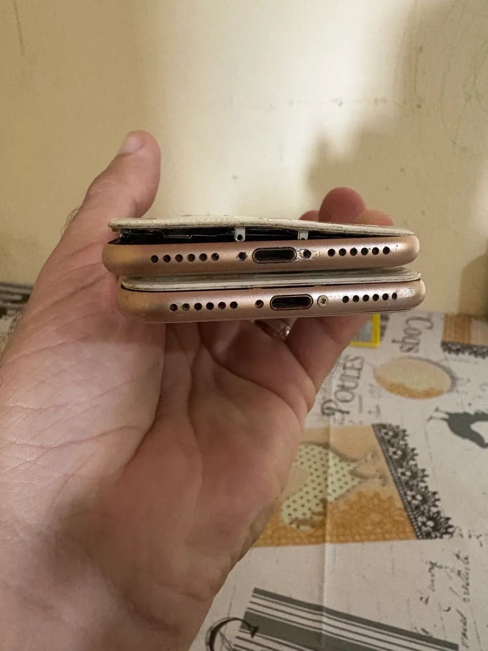 iPhone 8 pra tirar peças - Foto 3