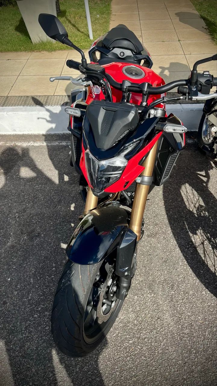 HONDA CB500 F 2024 apenas 980 km