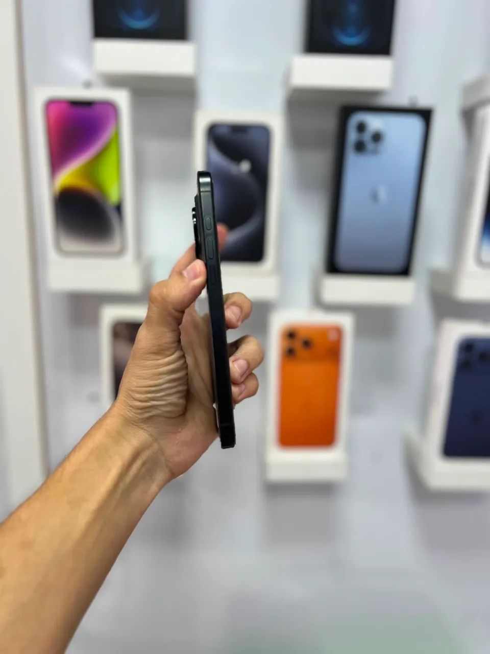 iPhone 16 Pro Max - 256GB  ?5.500,00 - Foto 2