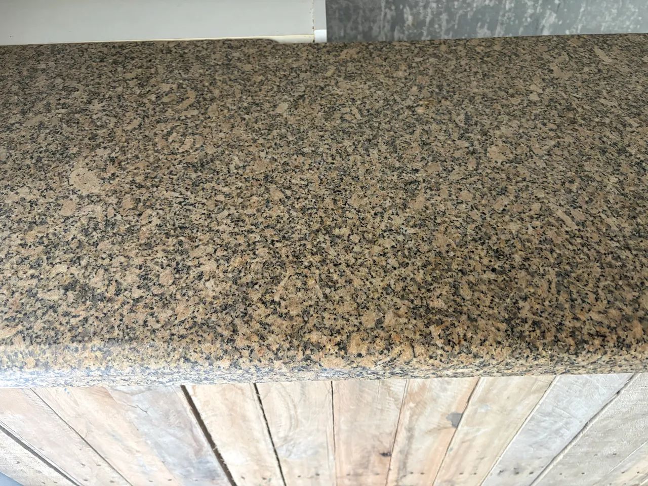 Rustic marble countertop65592509788417122