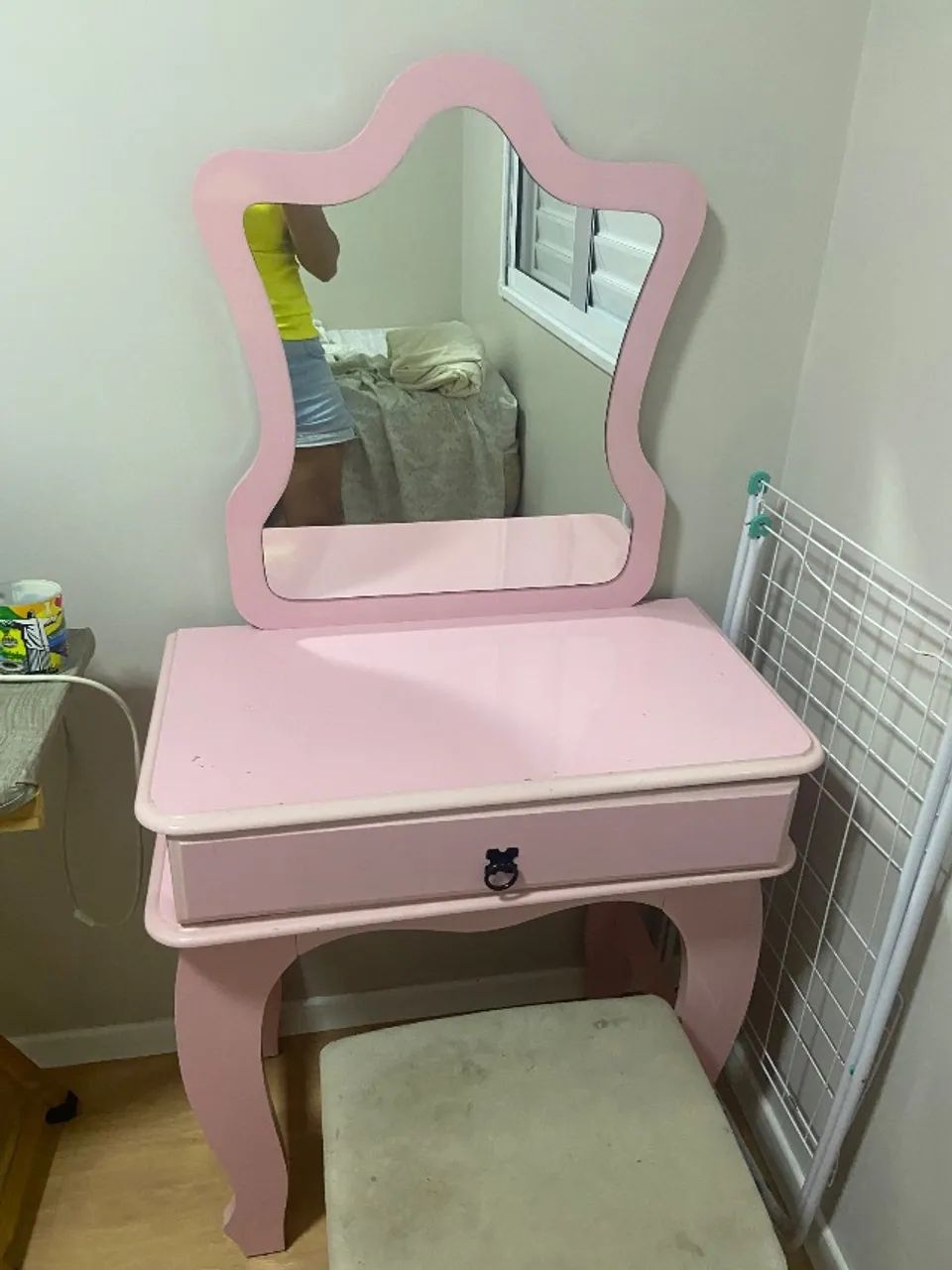 Penteadeira rosa