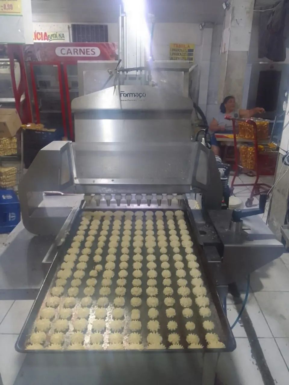 Maquina de fazer biscoito (pingadeiras) - Foto 3