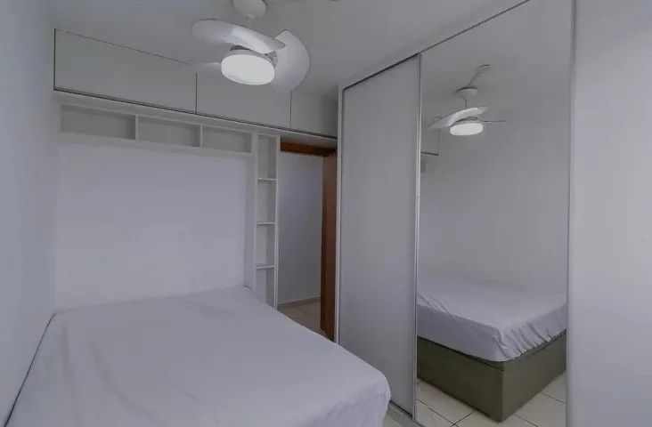 Aluguel apto 2 quartos c/ mobília e com vaga de garagem - Foto 2