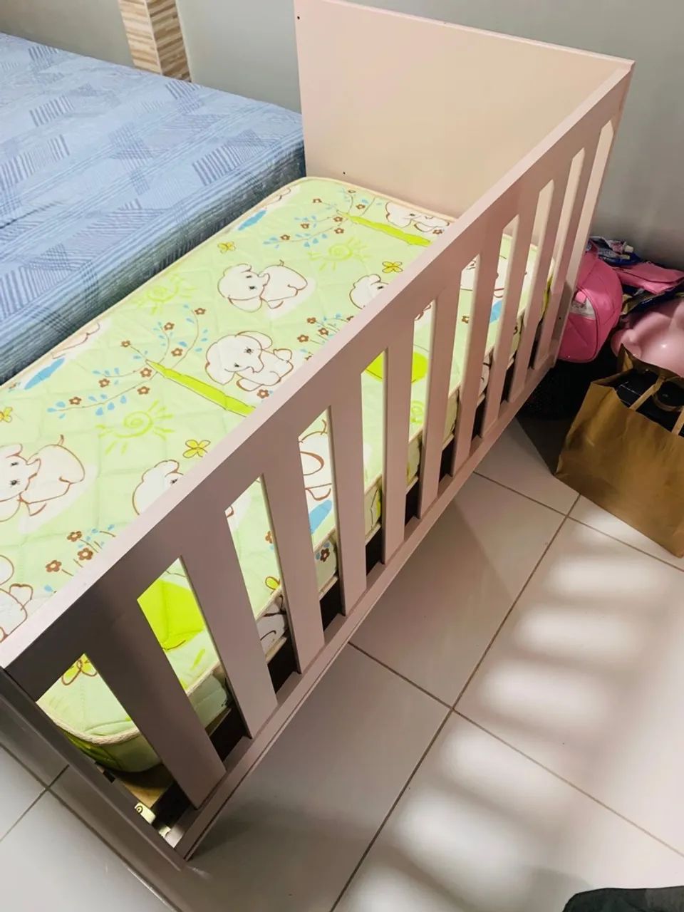 Berço 2 em 1 rosa 