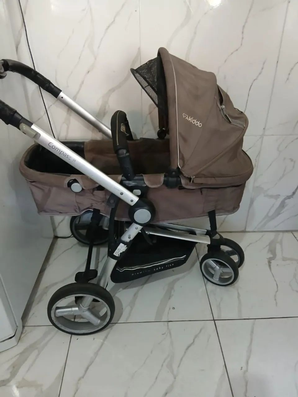 Carrinho com bebê conforto - Foto 5