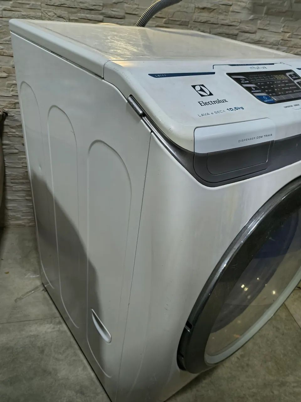 Lava e seca Electrolux 10,5kg - Foto 2