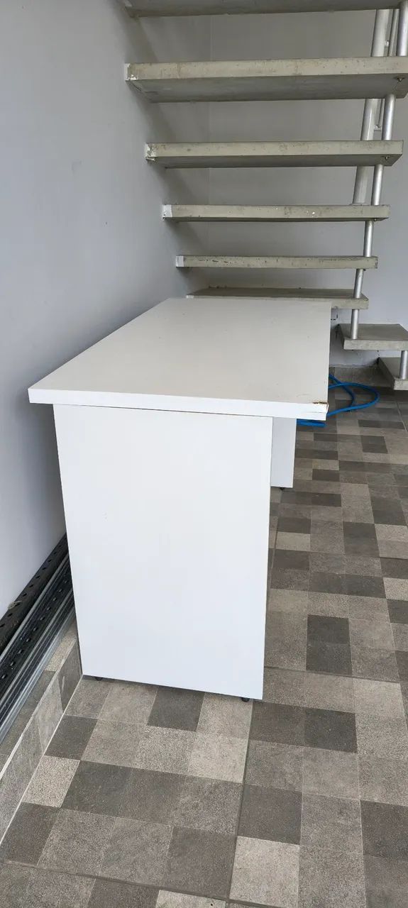 Mesa de Escritório 