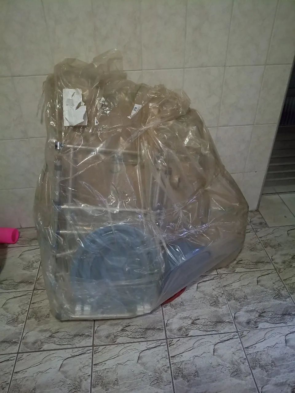 Cadeira de rodas+ cadeira de banho - Foto 4