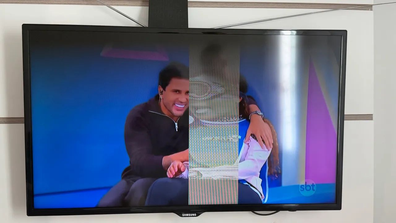 Televisão para retirar peças  - Foto 2