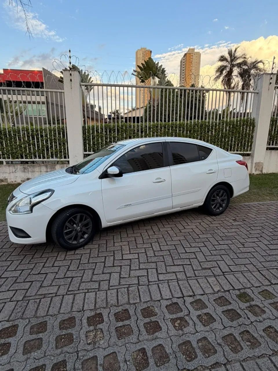 Nissan Versa SV 1.6 16V 2018