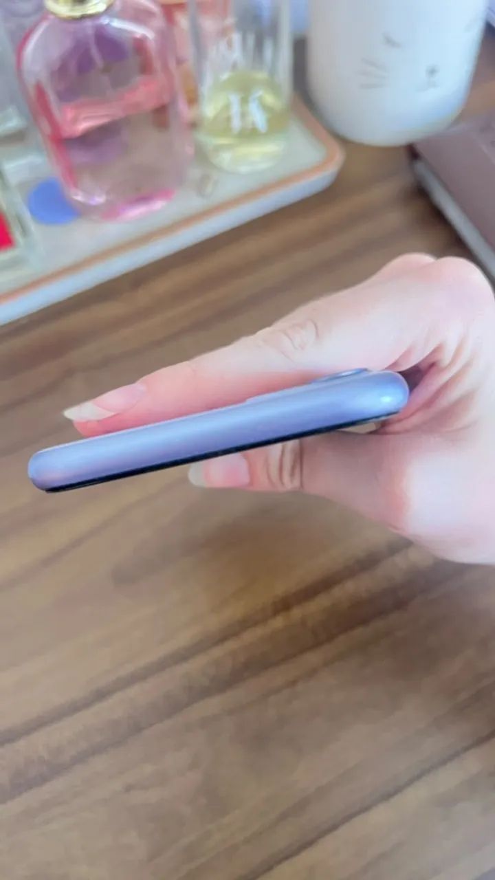 Iphone 11 Lilás  - Foto 4