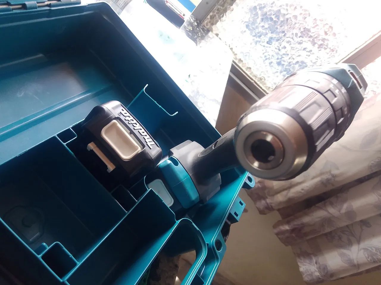 Parafusadeira Makita 12v - Foto 4