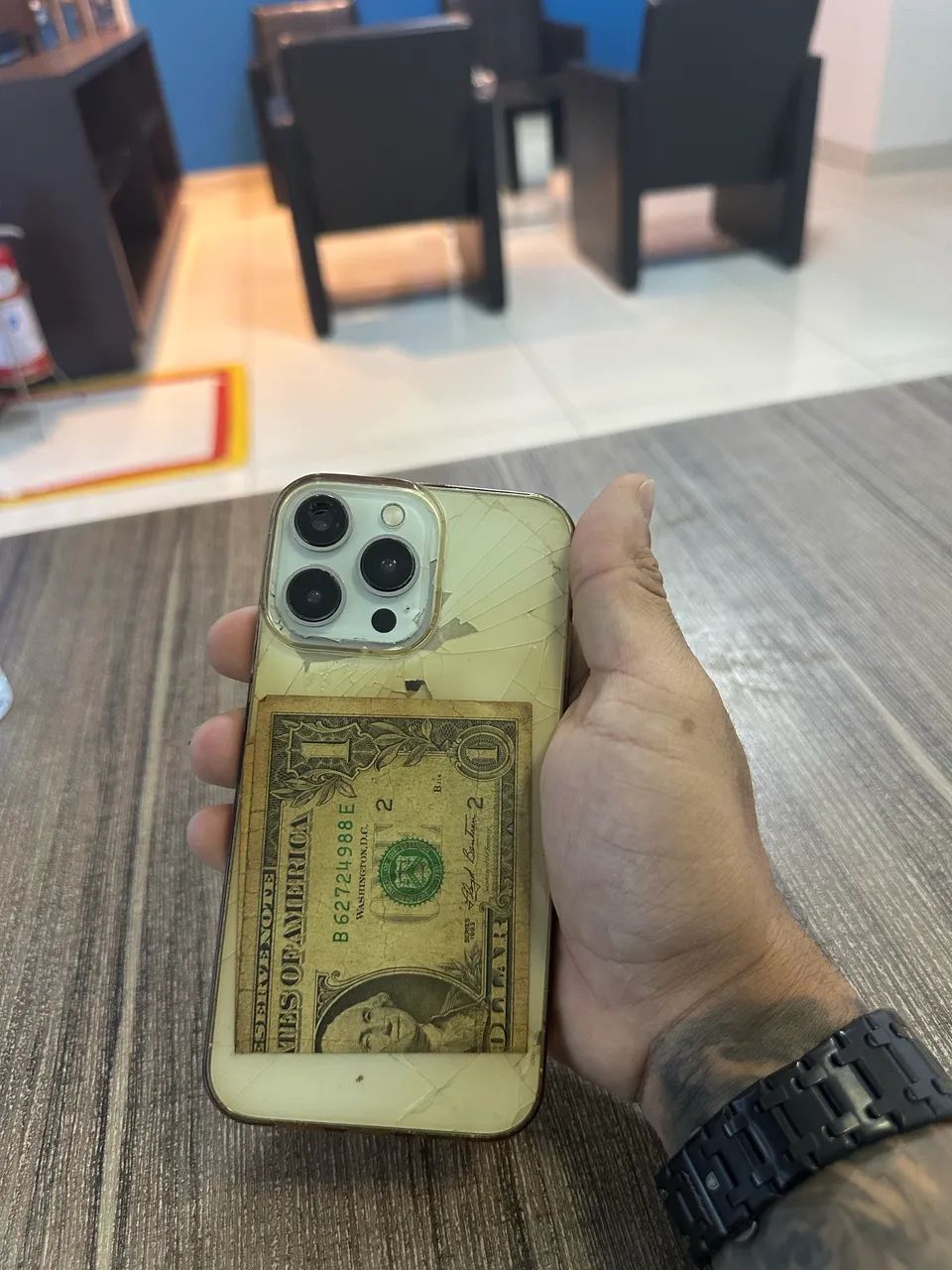 iPhone XR 64gb na carcaça do 13 - Foto 2