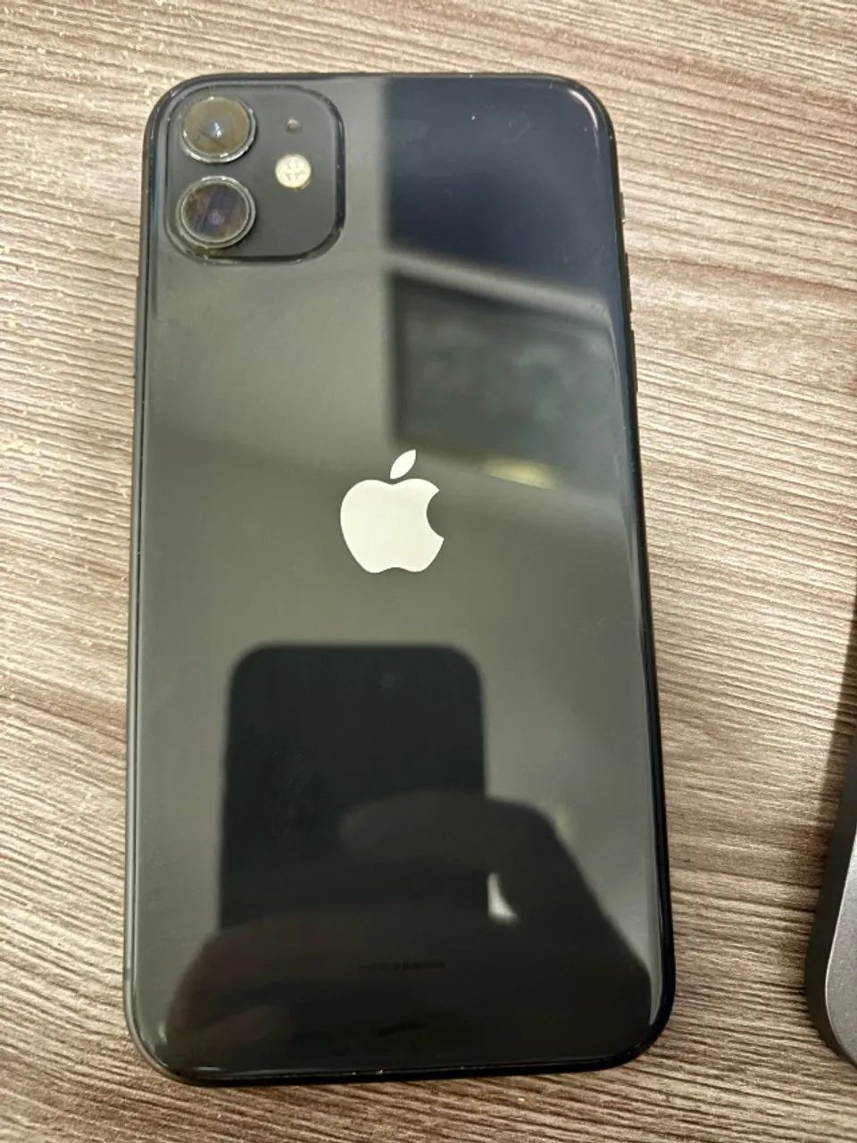 Iphone 11 64 Gb com Saúde da Bateria em 75 - Foto 3