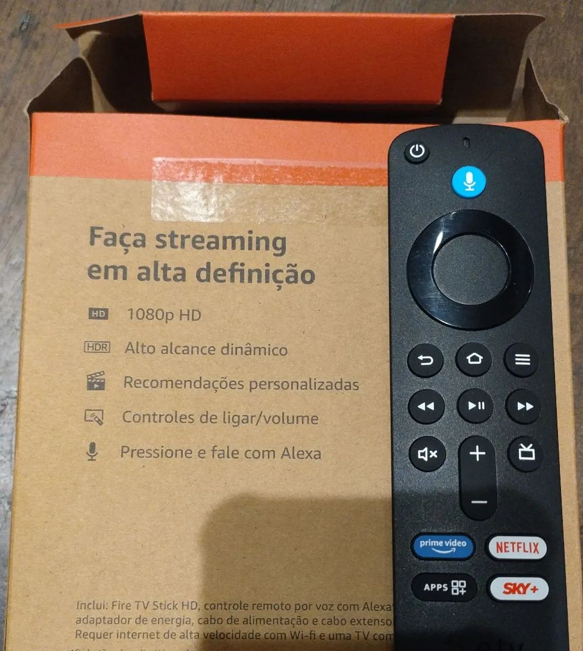 Fire TV Stick HD 8GB Amazon com Alexa | Smart TV | Streaming - Foto 3