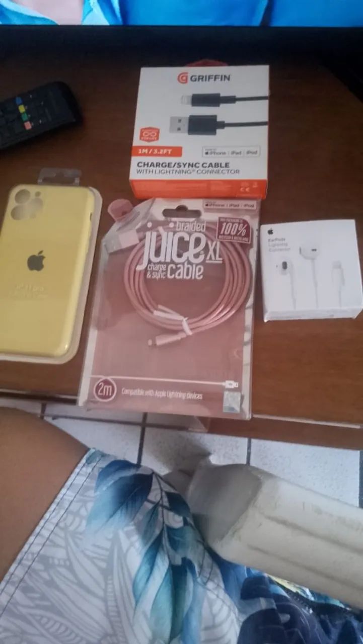 Carregando e fone