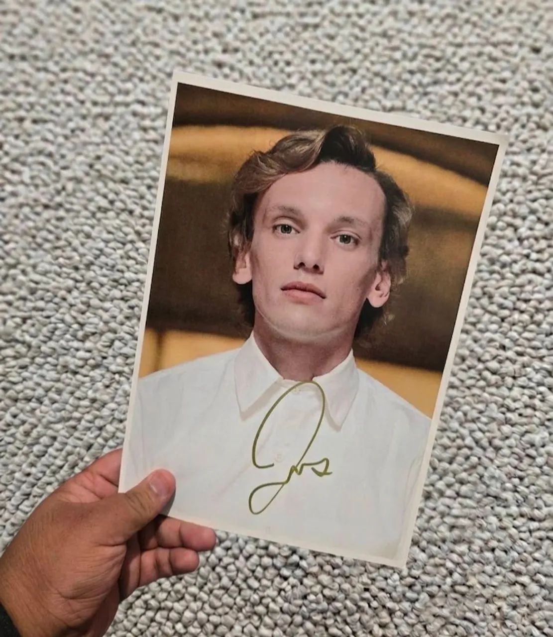Autógrafo Jamie Campbell Bower - Stranger Things (Vecna)