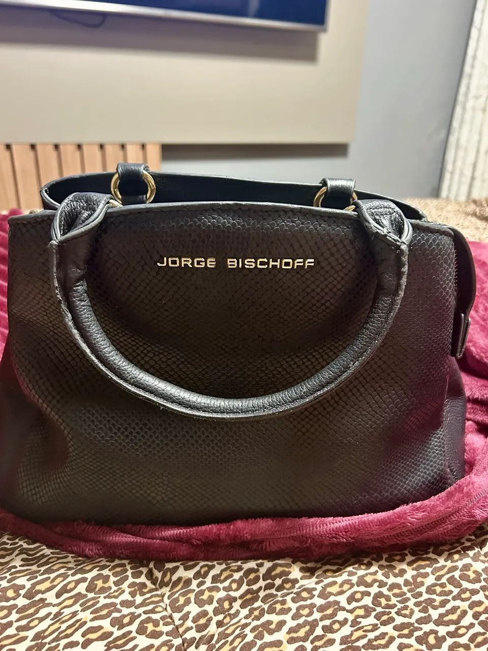 Bolsa em couro legítimo - Jorge Bischoff