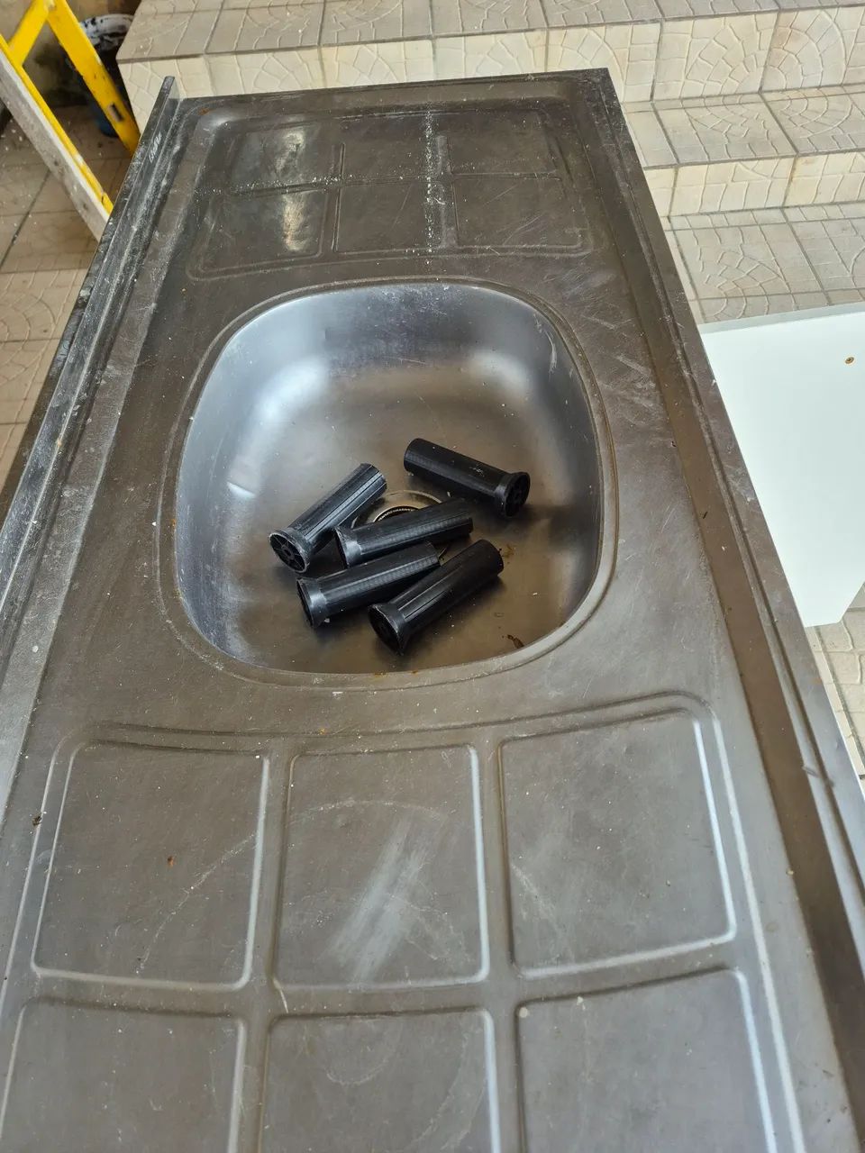 Balcão  com pia de inox  - Foto 4