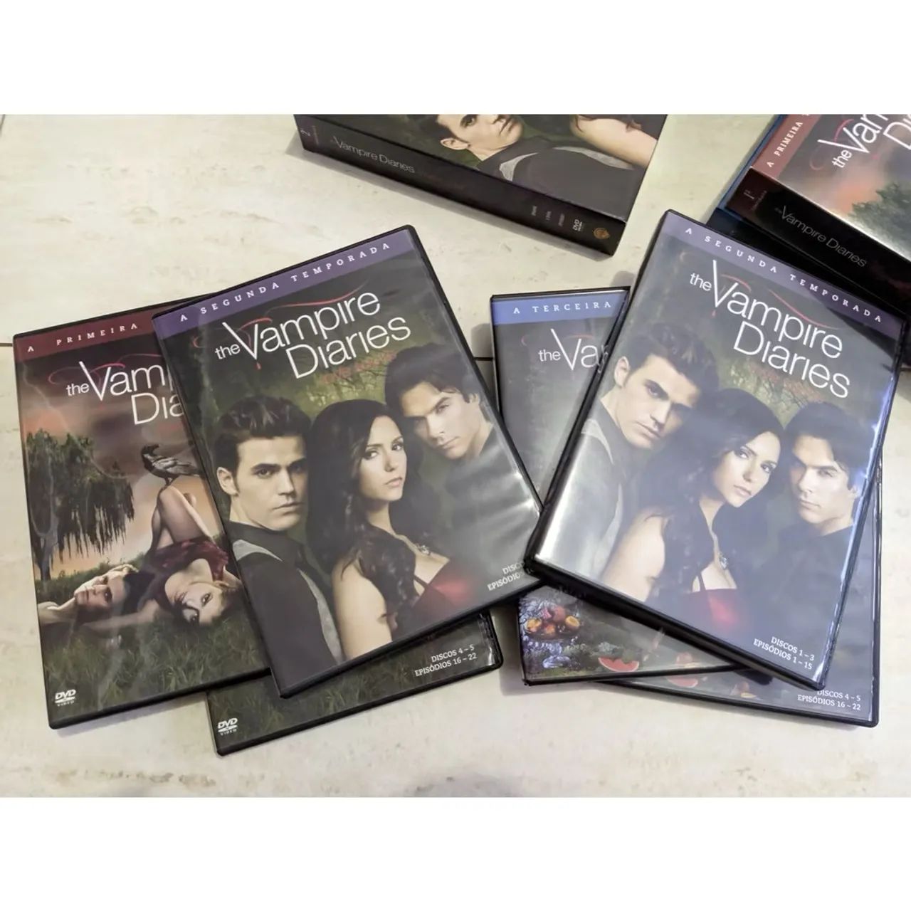 Box Oroginal Diários de um vampiro com 3 temporadas completas 