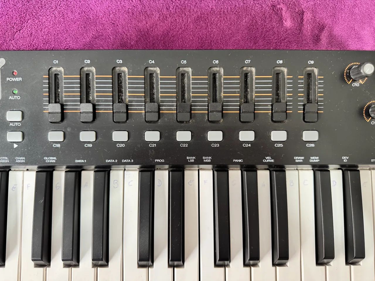 Controladora Midi Oxygen 49 (M-Audio) - Foto 5