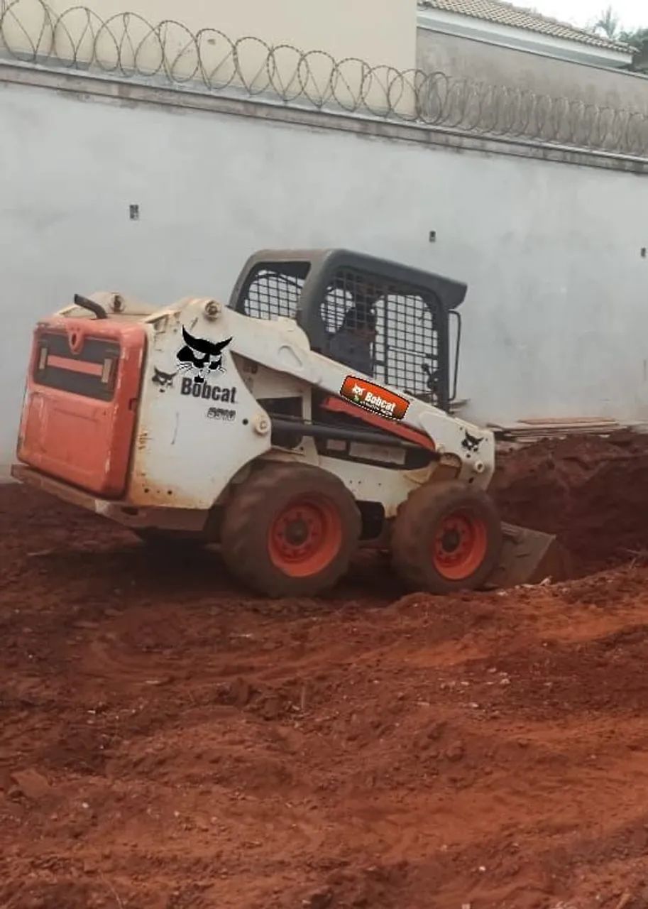 Mini Carregadeira Bobcat S510 cabine aberta  - Foto 5