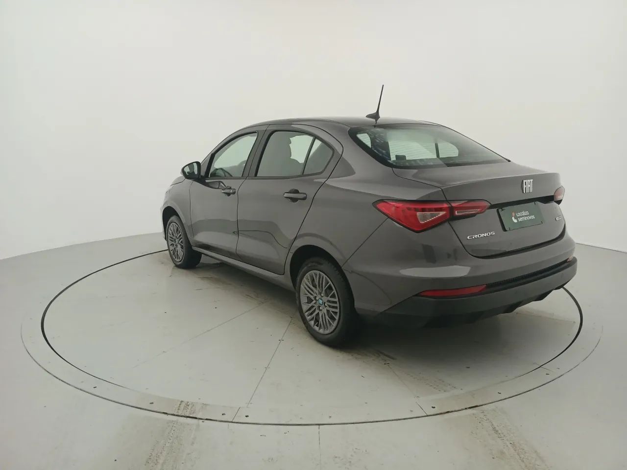 Fiat Cronos Drive 1.0 6V, foto 3 de 18