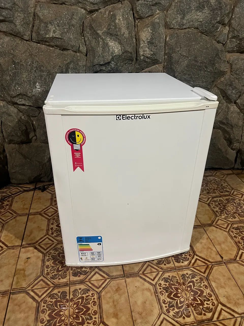 Frigobar Eletrolux 80 litros - Foto 4