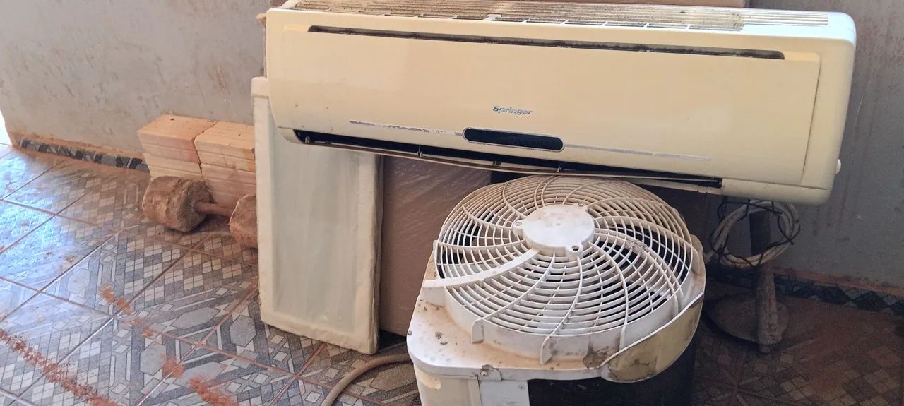 Central de ar 18000 BTUs funcionando perfeitamente 