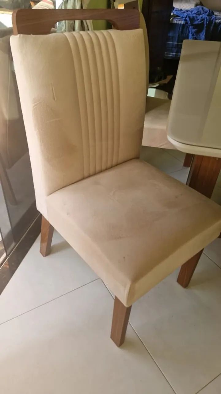 Mesa jantar seme nova com 4 cadeiras  - Foto 3