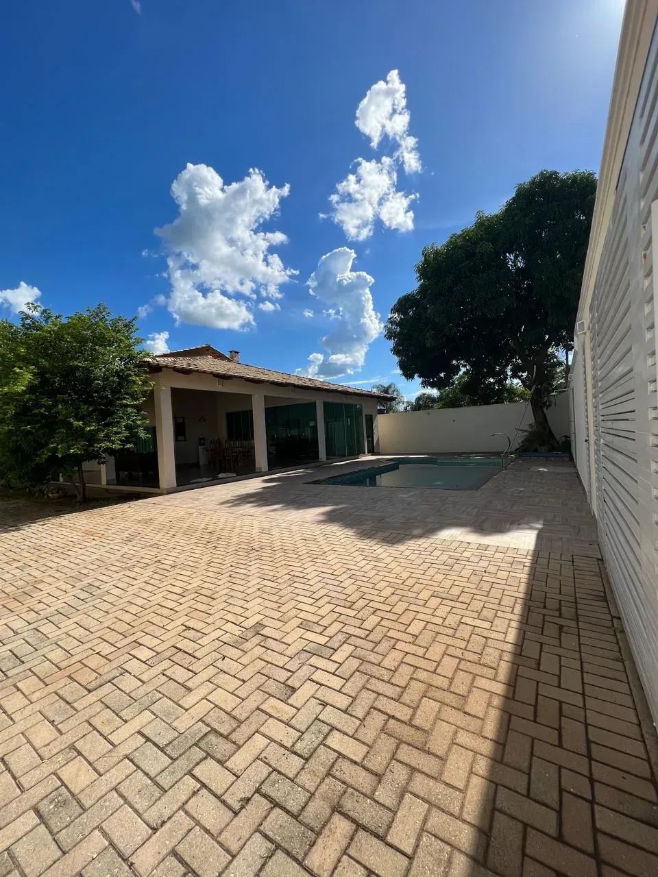 CASA EM ARUANÃ-GO / 04 SUÍTES - LOTE: 720m2 - Foto 5