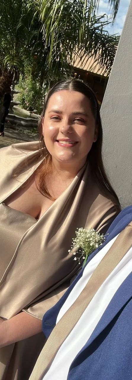 Vestido Longo Plus Size G2/G3 Nude Cetim + Echarpe - Foto 2