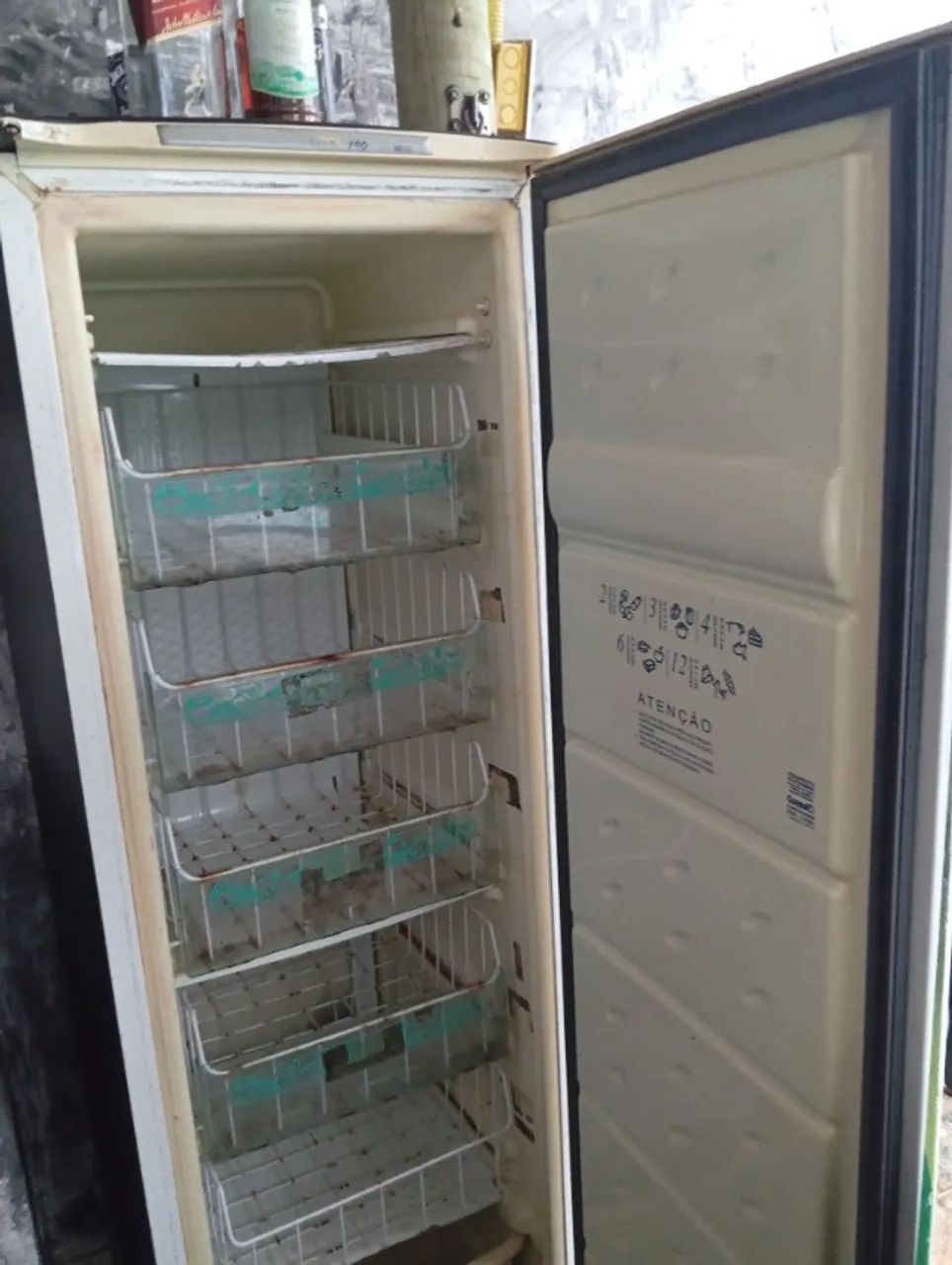 FREEZER VERTICAL CONSUL