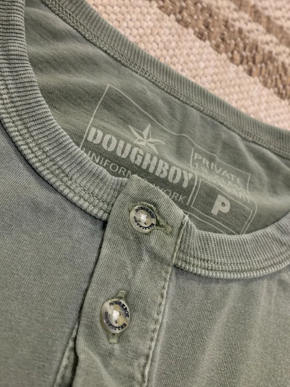Camiseta Henley Doughboy - Foto 2