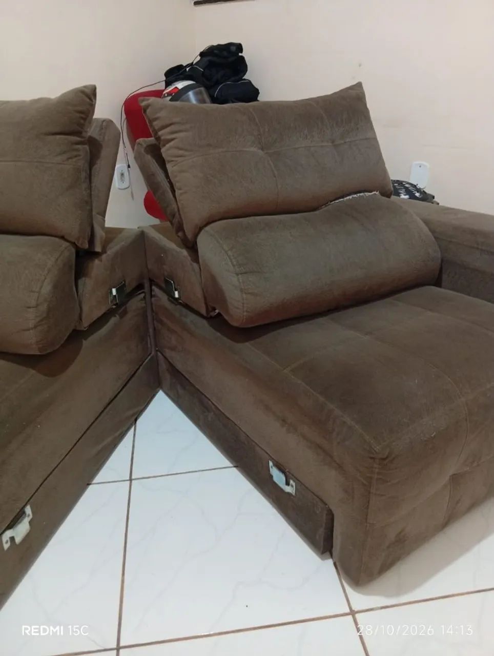 Sofa retrátil marrom 2 lugares - Foto 4