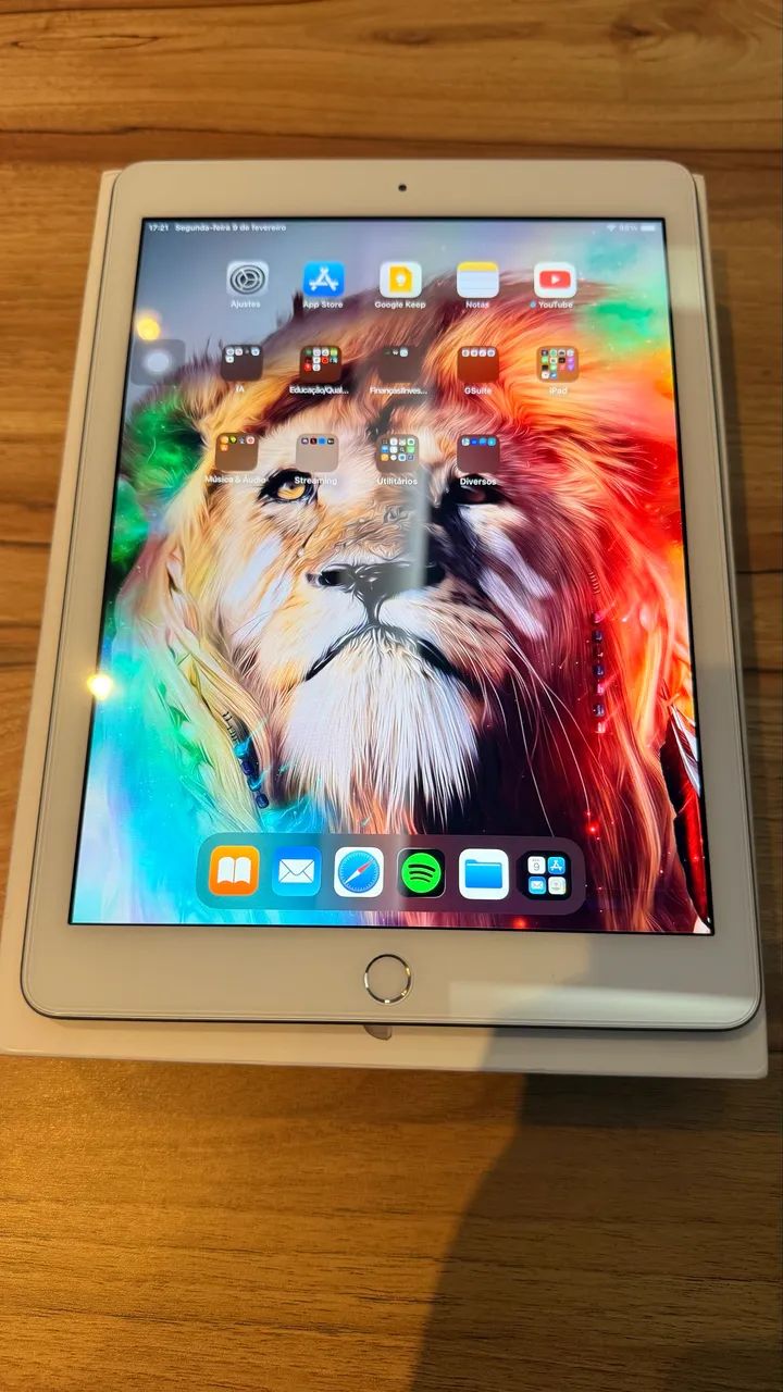 iPad 6th Generation 32gb Wi-Fi Silver - Foto 4