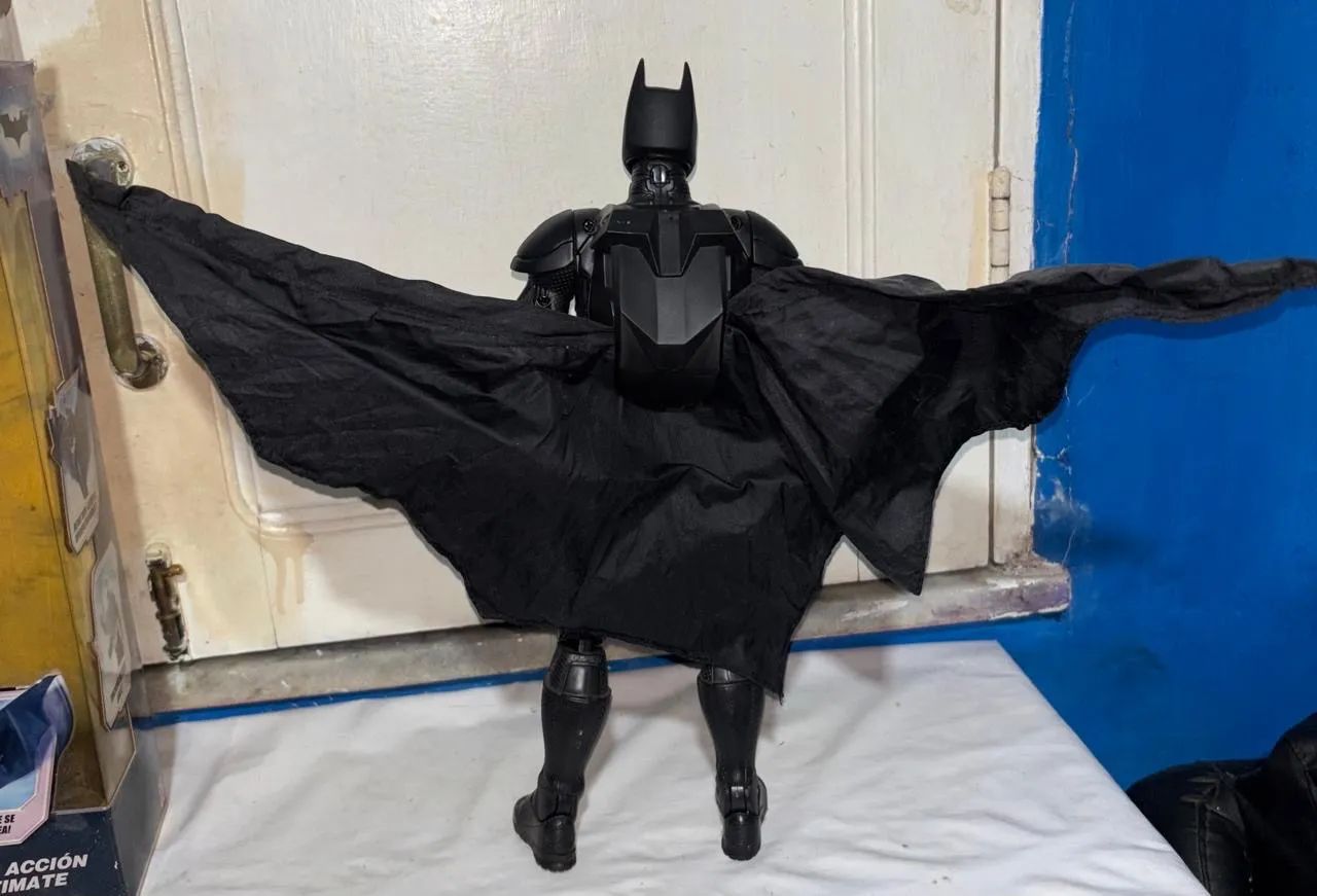 Vendo boneco Batman  - Foto 3