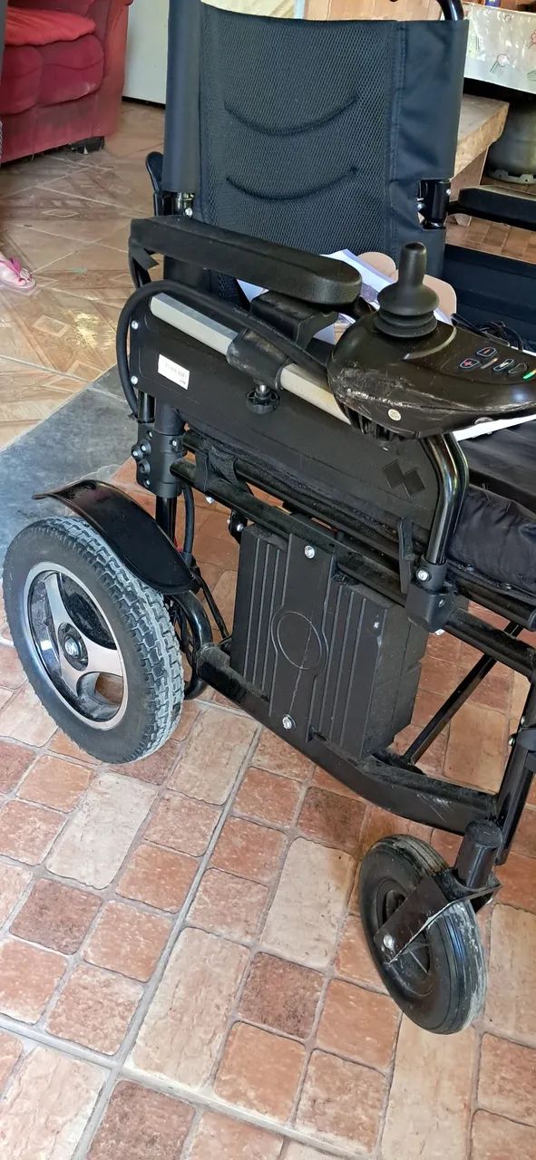 Cadeira de roda elétrica  - Foto 4