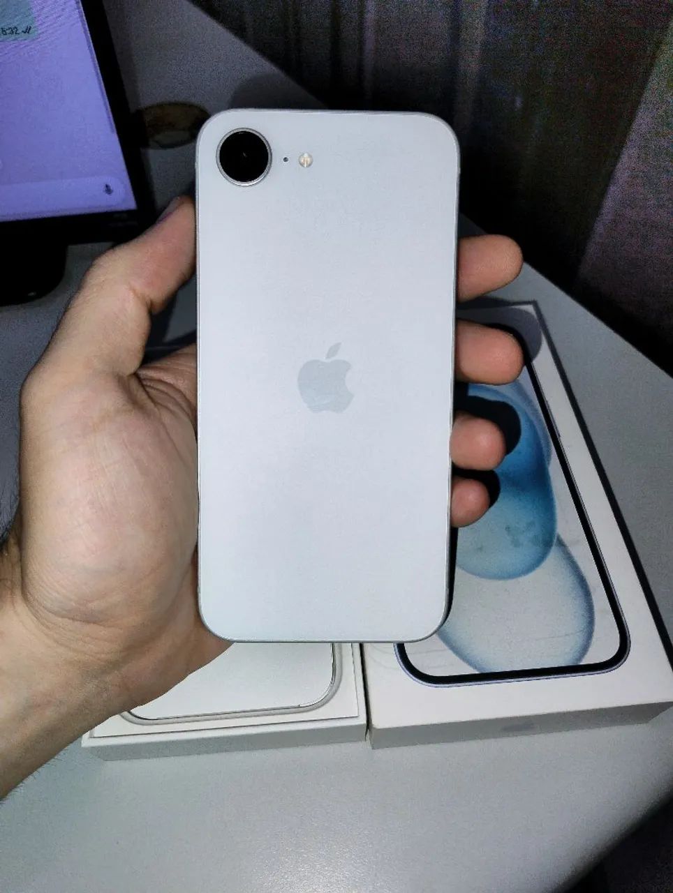 iPhone 16e 128GB - 94% de Bateria | Excelente Estado - Foto 3