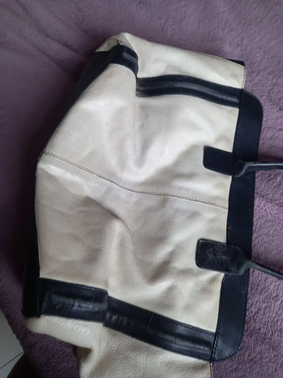 Linda bolsa  de  couro legítimo.  - Foto 4