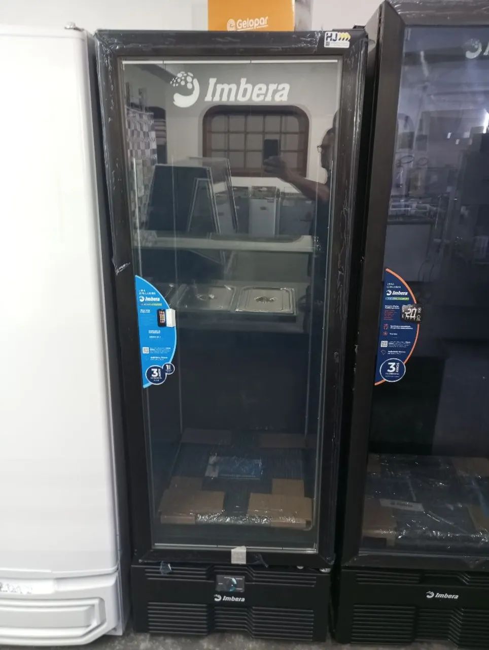 NZ. Freezer vertical porta de vidro 570L Imbera 