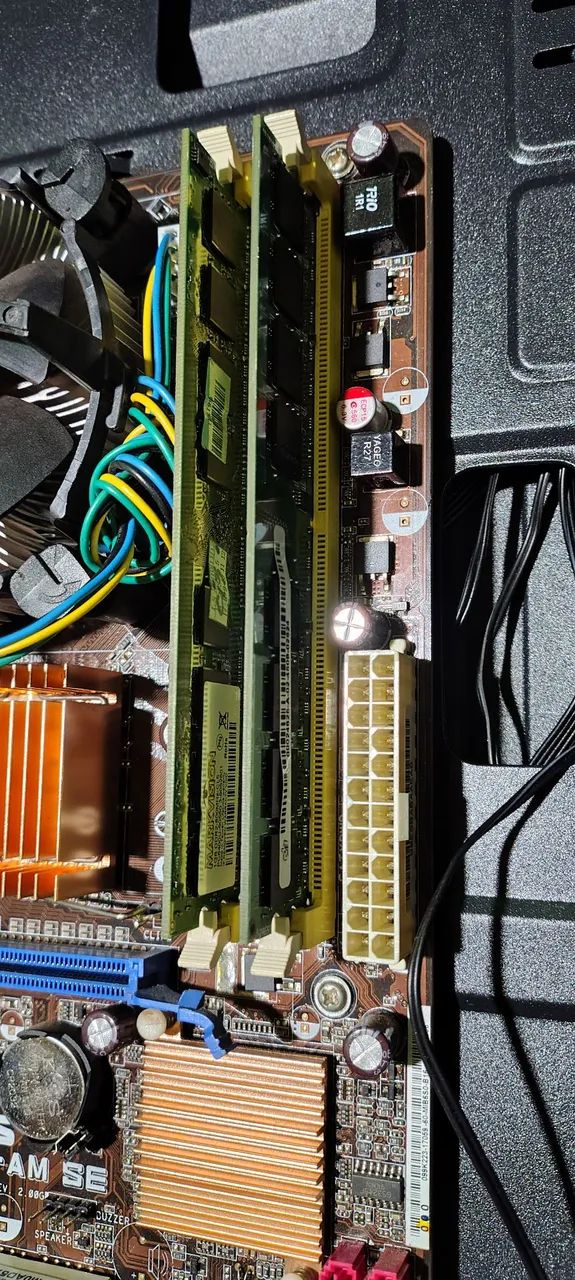Placa mãe processadorl core 2 quad com 3 gigas de memória  - Foto 2