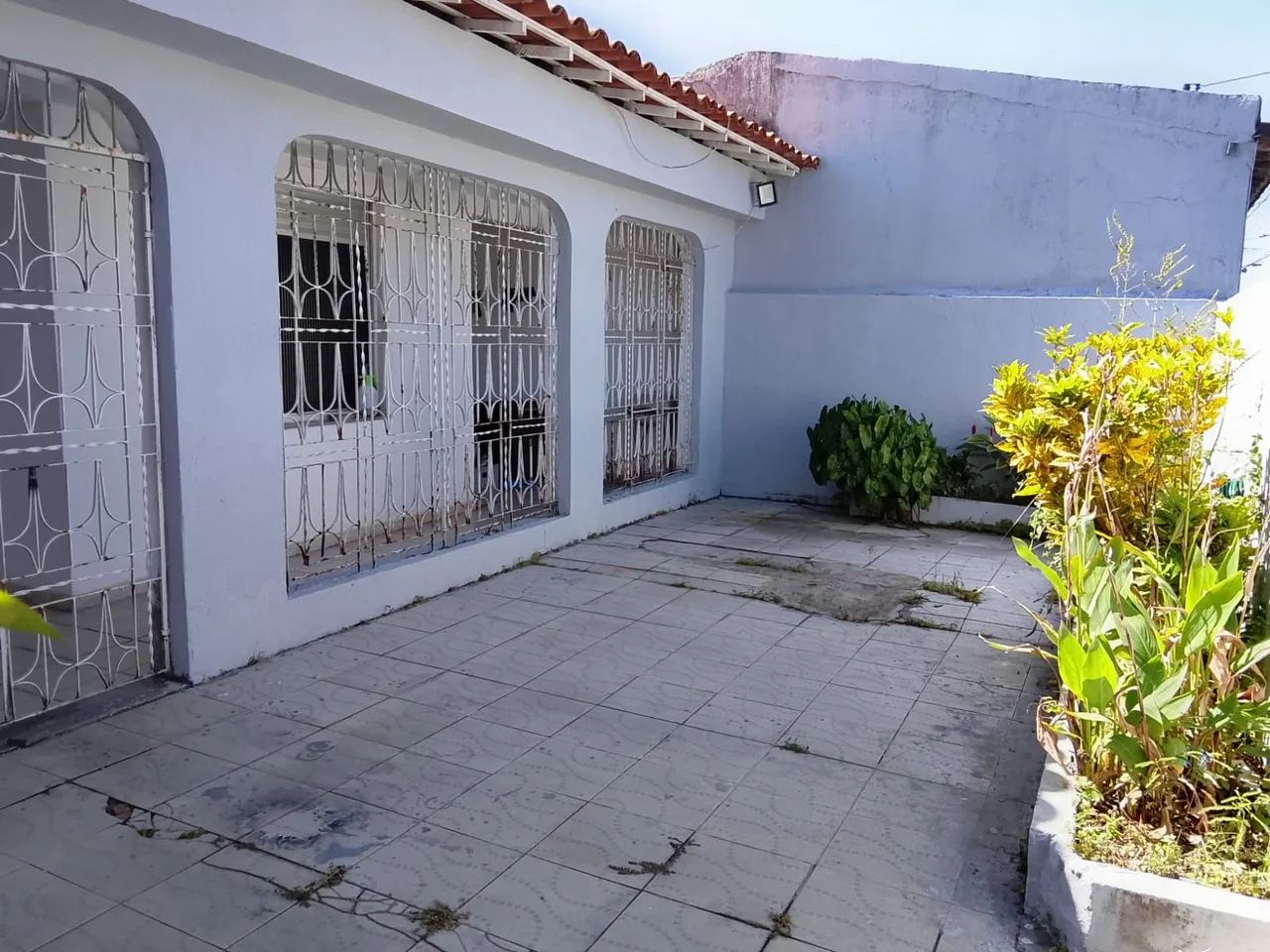 VENDO CASA BUGIO AVENIDA POÇO DO MERO. FINAL DE LINHA DOS ONIBUS. - Foto 2