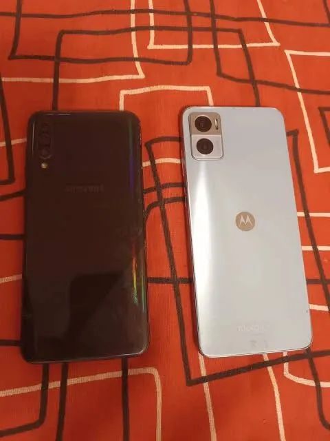 Vendo 2 celulares ( moto E22 \ Samsung A30s 64GB