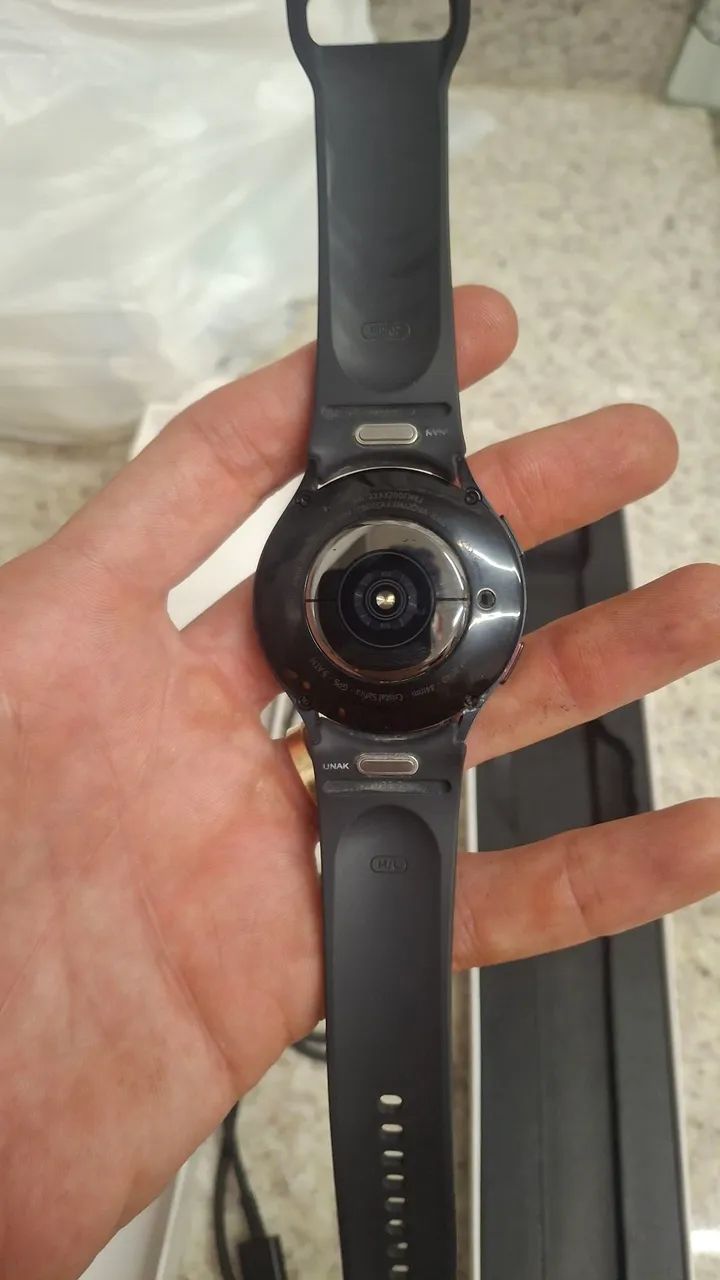 Samsung Galaxy Watch 6 BT 44mm - Foto 4
