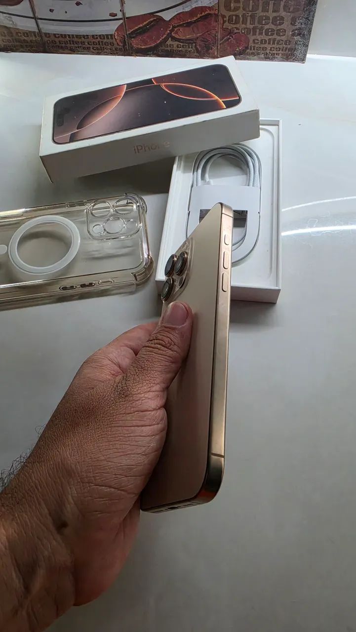 Iphone 16 Pro Max - Foto 3