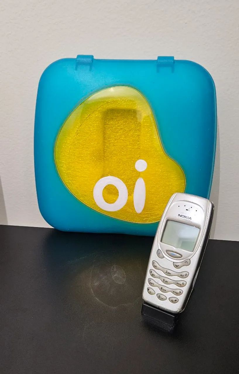 Celular antigo na Caixa Estojo Oi - Foto 4