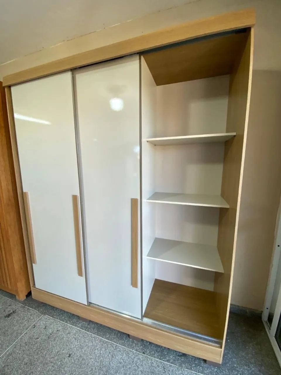 GUARDA ROUPAS NOVO - Foto 2