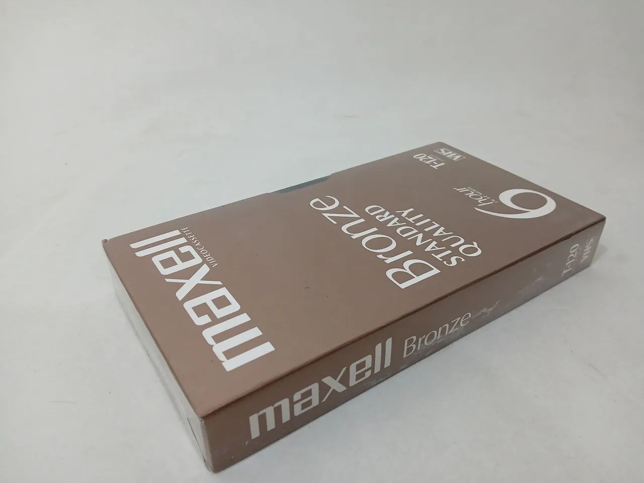 Antiga fita vhs Bronze Standard 6 hrs Lacrada - Foto 4